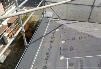 ガルバリウム鋼板屋根張り