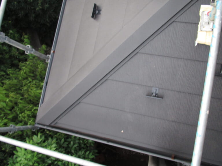 越谷市のコロニアル屋根カバー工法　完成