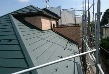 川崎市麻生区の屋根カバー工法はテイガク屋根修理で