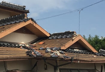 屋根の重さと地震について 軽い屋根材にすることで補助金も テイガク屋根修理