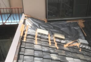 施工前の屋根（雨漏り発生箇所）