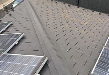 スーパーガルテクトフッ素による屋根カバー工法の施工前写真
