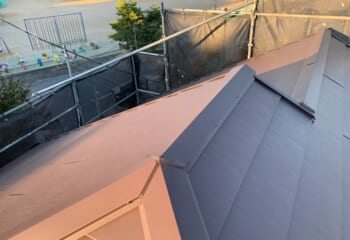 奈良市でおこなった、雨漏りが発生したパミールAの葺き替えと外壁シーリング打替えリフォーム工事が完成