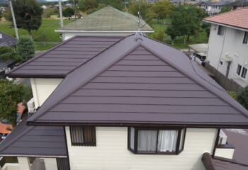 京都府八幡市 | 屋根カバー工法と外壁塗装、塀のてっぺんを板金で加工
