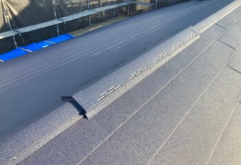 大阪市鶴見区 - 雨漏りがかなり進んだ瓦屋根の葺き替え工事