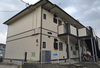 兵庫県尼崎市  - アパート外壁塗装と屋根カバー工法