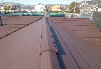 屋根の葺き替え改修工事が完成