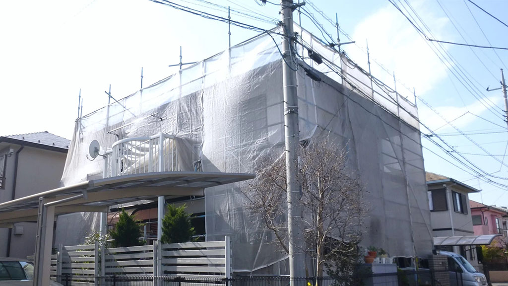 足場を組み立てたテイガクの現場