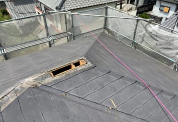 板金を取り外した屋根
