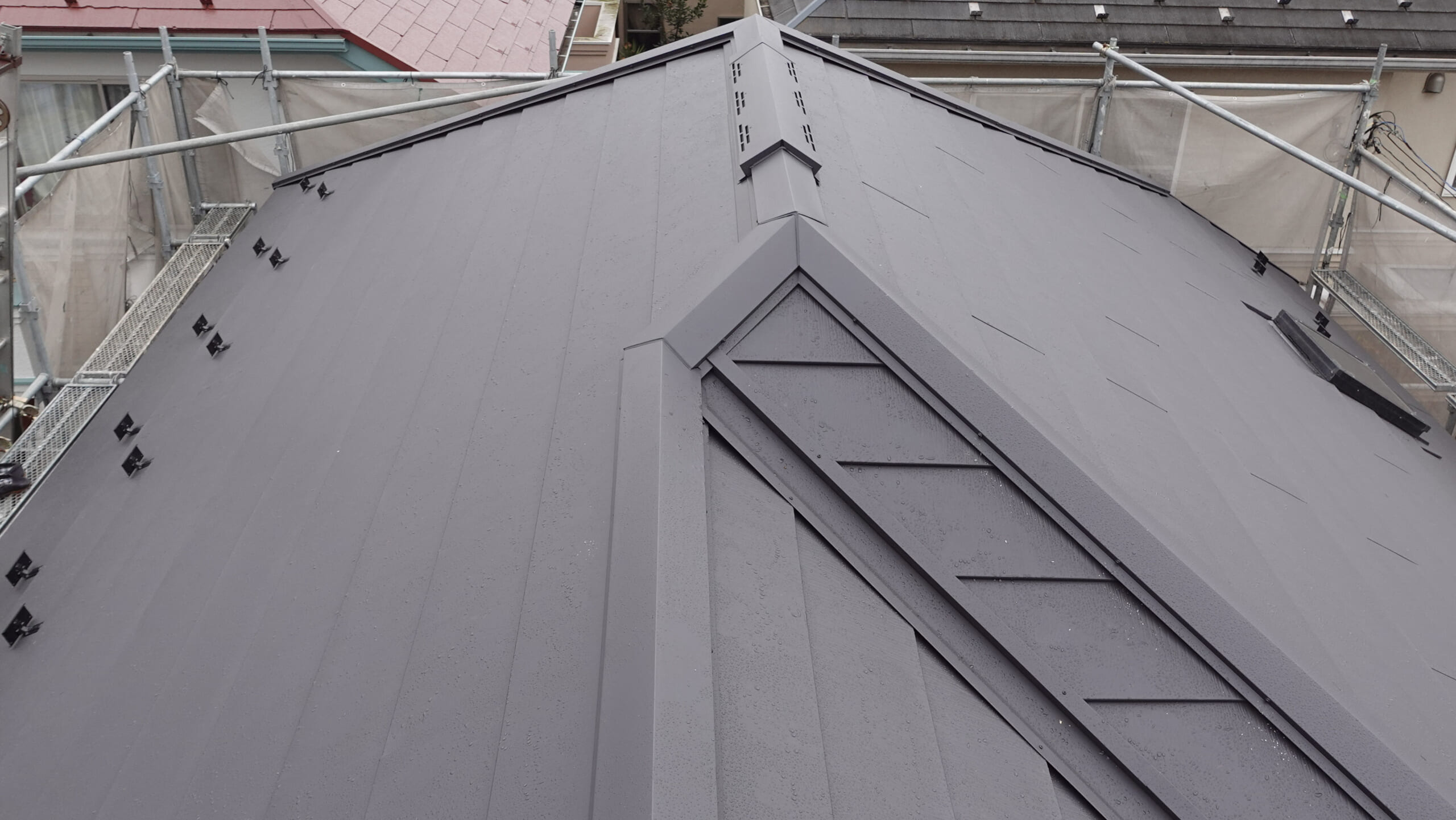 エスジーエル鋼板の金属屋根(アイジー工業)
