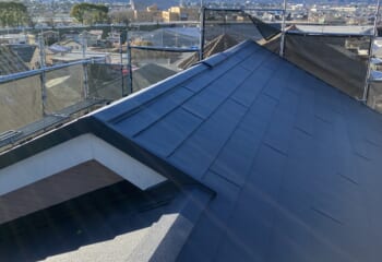 神奈川小田原市 - パミールを屋根カバー工法でリフォーム