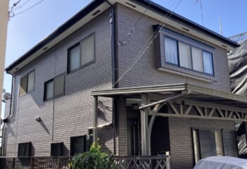 東京都大田区 - タイル調の金属サイディングで外壁カバー工法