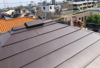 神奈川県相模原市南区 - 差し棟による屋根カバー工法リフォーム