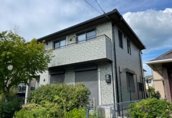 神戸市灘区 - ニチハの屋根と旭トステムの金属サイディングでカバー工法