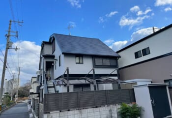 堺市西区 - 雨漏りが生じた天窓撤去とラジカル塗料で外壁塗装