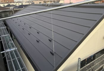 東京都荒川区 - パミールを屋根カバー工法でリフォーム