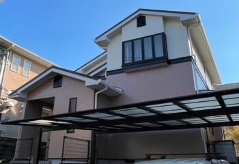 兵庫県伊丹市 - 棟違い部の屋根工事と外壁塗装