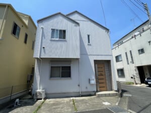 サムネイル画像 さいたま市南区 - 屋根カバー工法と外壁カバー工法で外装リフォーム