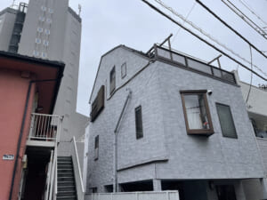 施行前の外壁