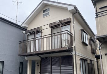 横浜市瀬谷区 - アスベスト含有のスレート屋根をスーパーガルテクトで屋根カバー工法と外壁塗装
