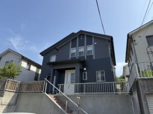 サムネイル画像 和歌山県橋本市 - ノンアスベストのスレート屋根をカバー工法と窯業サイディングを外壁塗装