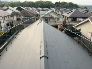 サムネイル画像 大阪府吹田市 - スーパーガルテクトで実現!屋根の耐久性を向上させるリフォーム