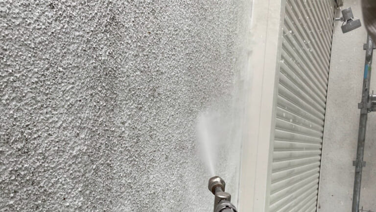 外壁塗装は最初高圧洗浄