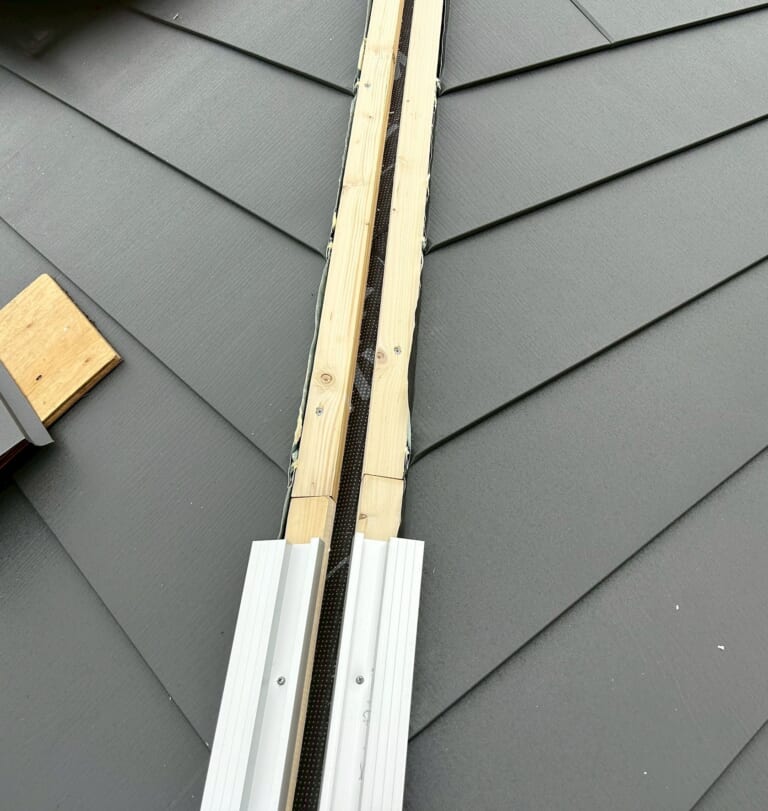 棟板金下地施工