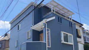 サムネイル画像 埼玉県富士見市 - 屋根と外壁をカバー工法でリフォーム！新築のような外観に