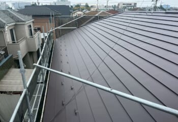 神奈川県横須賀市 - スレート屋根をテイガクルーフで屋根葺き替え工事