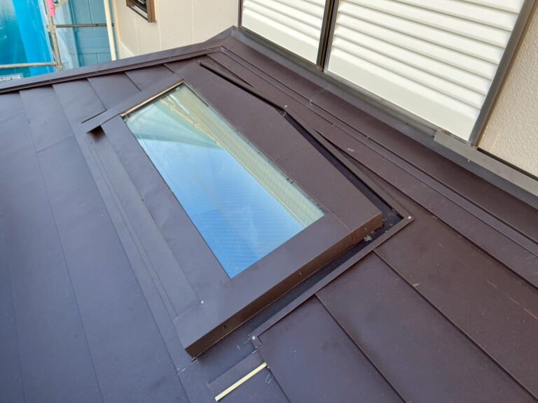 天窓板金の施工