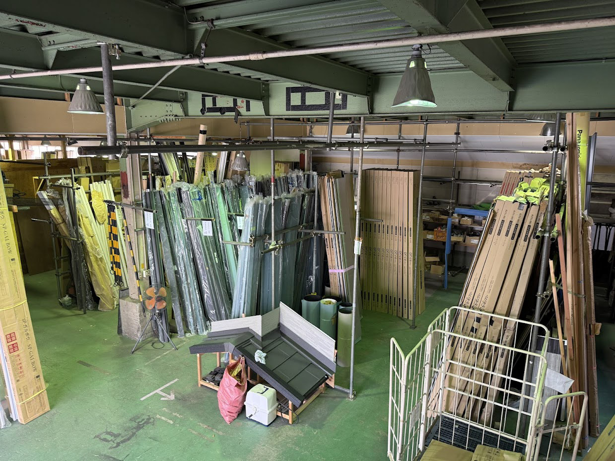 倉庫内の画像