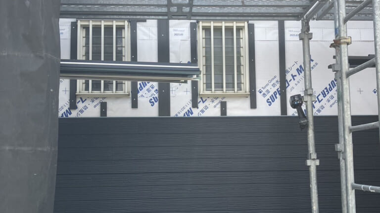 胴縁（どうぶち）