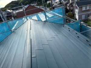 サムネイル画像 群馬県高崎市 - 高耐久・高断熱を実現！築20年スレート屋根を最上位モデルでカバー工法