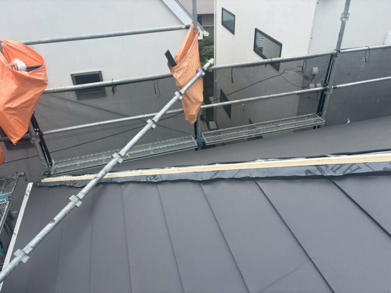 屋根材立ち上げ