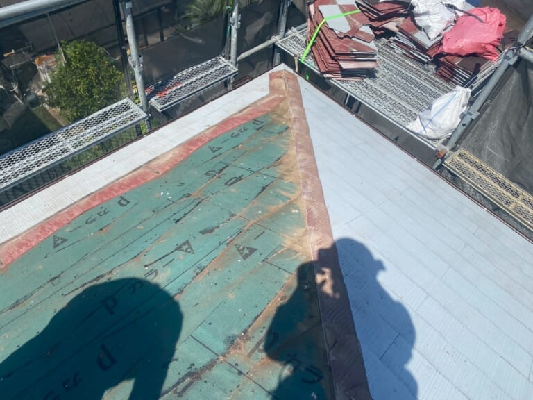 既存屋根材の撤去