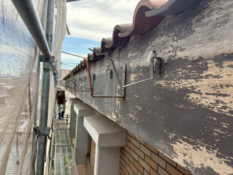 既存雨押え金具