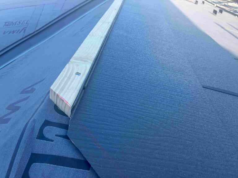 屋根材立ち上げ