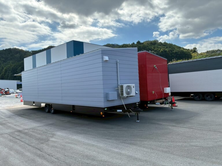 トレーラーハウス