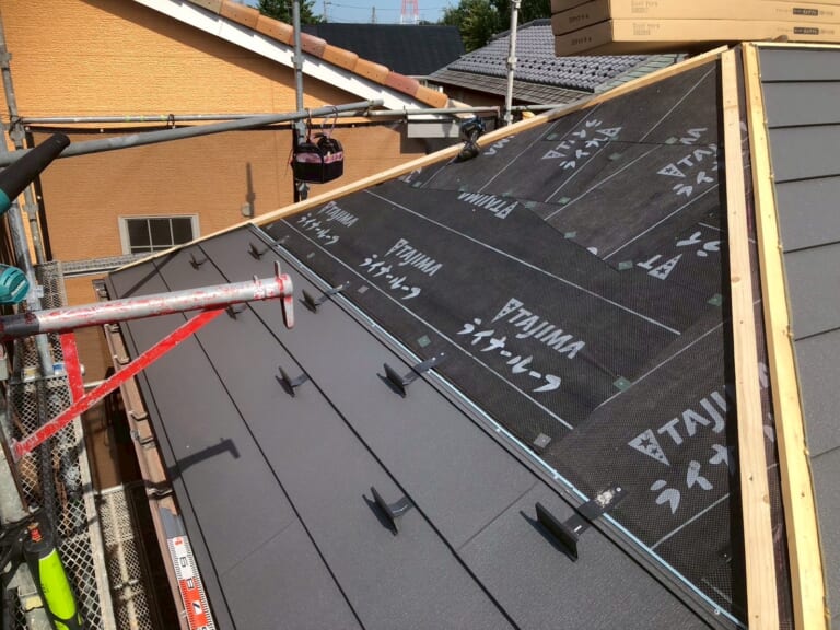 スーパーガルテクト張り付け