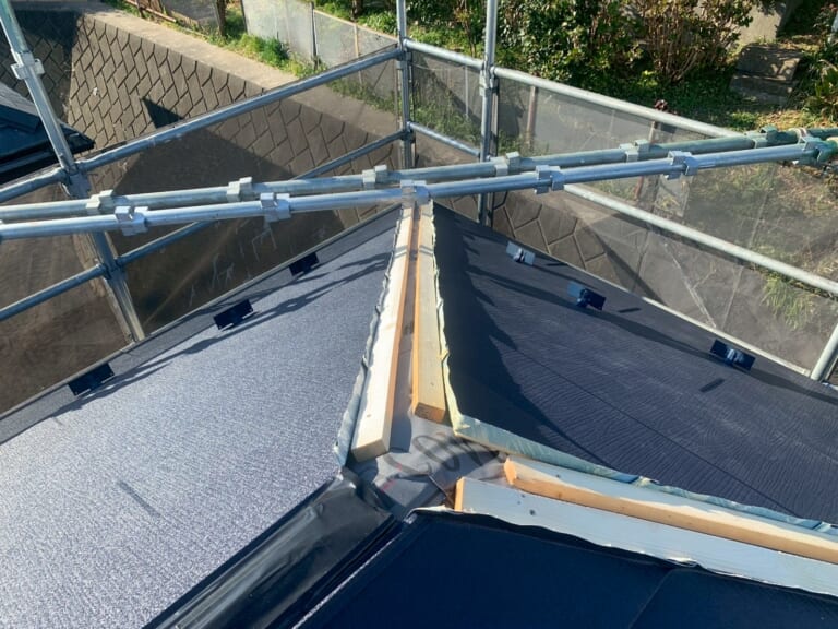 屋根材の立ち上げ