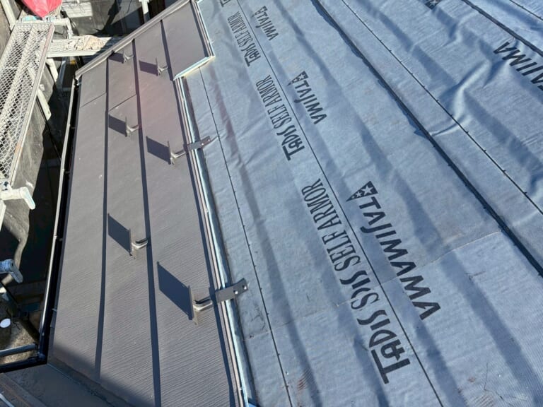 新設屋根を設置