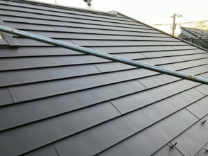 サムネイル画像 東京都昭島市 - 色褪せたスレート屋根をテイガクルーフで屋根リフォーム