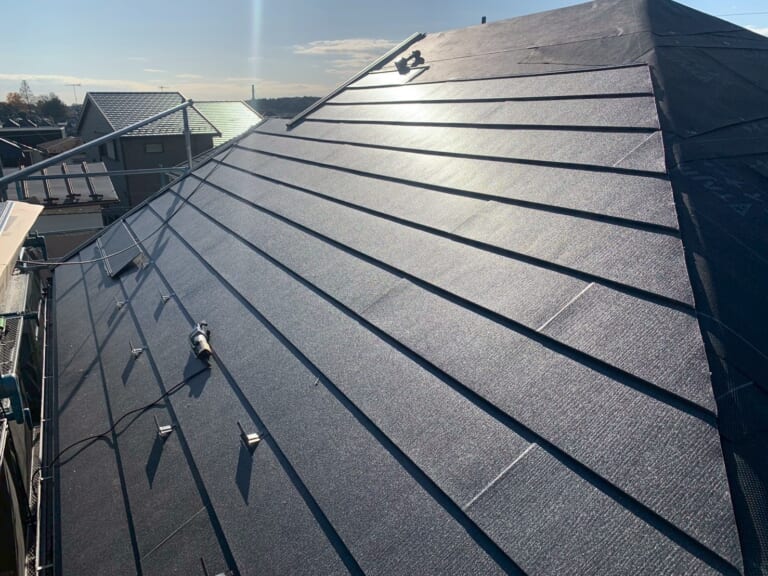 新設屋根材設置の写真