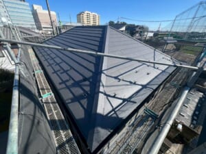 サムネイル画像 千葉県流山市 - スレート屋根をスーパーガルテクトでスタイリッシュに屋根リフォーム