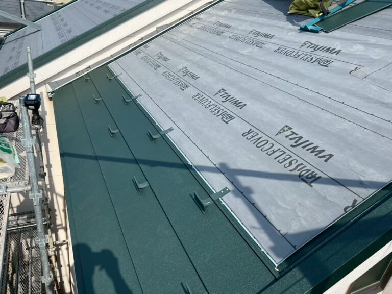 新規屋根材の写真