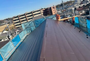 神奈川県茅ヶ崎市 - ニチハの「横暖ルーフαプレミアムS」で屋根リフォーム