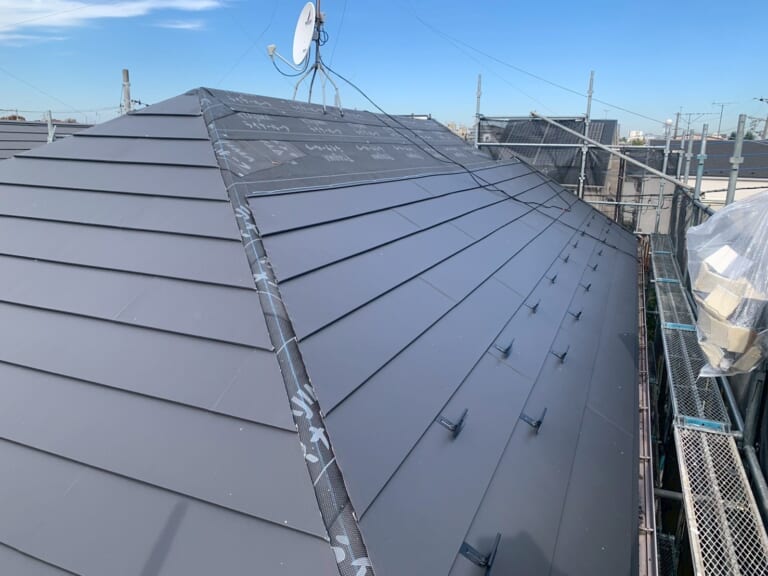 新屋根材の写真