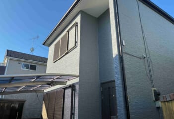 埼玉県加須市 - 劣化した屋根をスーパーガルテクトでカバー工法＋外壁塗装でトータルリフォーム