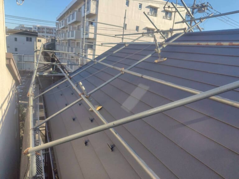 新屋根材の写真